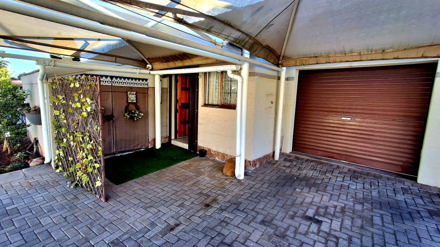 3 Bedroom Property for Sale in Vaalpark Free State